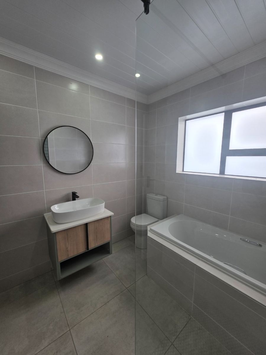 3 Bedroom Property for Sale in Dana Bay Western Cape